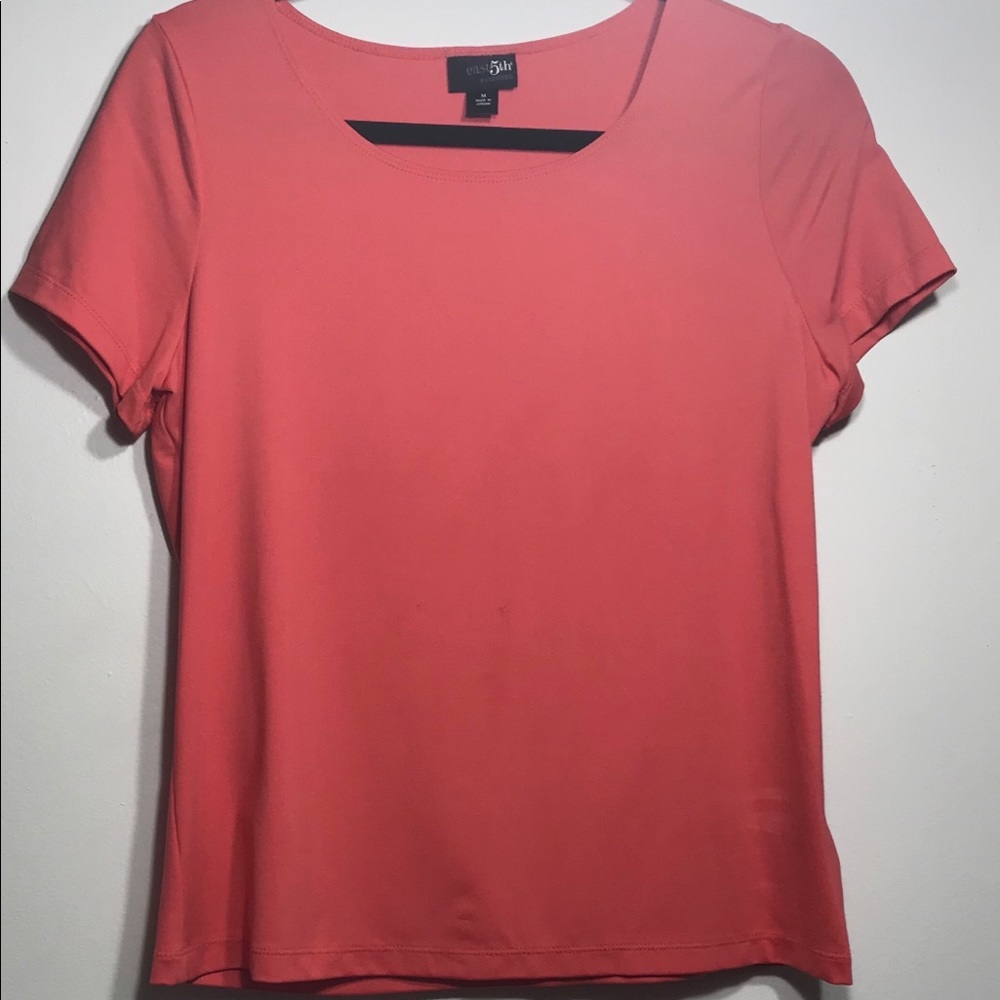 East 5th Essential Coral Color Top Size M.